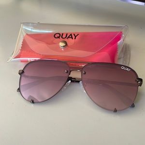 NWOT QUAY Aviator Sunglasses